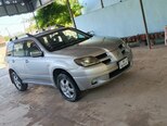 Mitsubishi Outlander-3