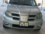 Mitsubishi Outlander-2