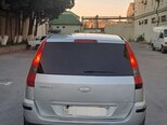 Ford Fusion-4