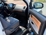 Toyota Hilux-11