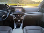 Hyundai Elantra-12