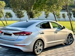 Hyundai Elantra-8