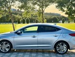 Hyundai Elantra-4