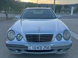 Mercedes E 240-1