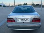 Mercedes E 240-2