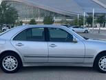 Mercedes E 240-4