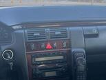 Mercedes E 240-8