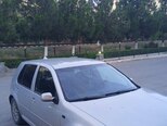 Volkswagen Golf-1