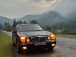Mercedes E 270-1