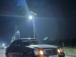 Mercedes E 270-6