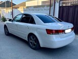 Hyundai Sonata-6