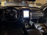 Toyota Land Cruiser-13