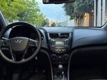 Hyundai Accent-11