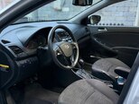 Hyundai Accent-9