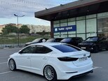 Hyundai Elantra-6