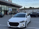 Hyundai Elantra-3