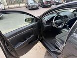 Hyundai Elantra-9
