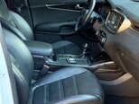 Kia Sorento-16
