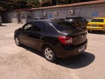 Renault Logan-7