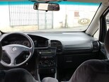 Opel Zafira-10