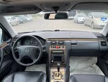Mercedes E 320-7