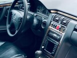 Mercedes E 320-10