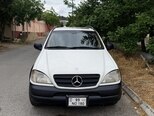 Mercedes ML 320-1