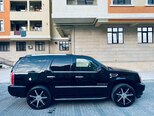 Cadillac Escalade-4