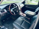 Cadillac Escalade-10