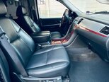 Cadillac Escalade-19