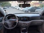 Hyundai Accent-10