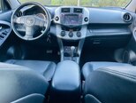 Toyota RAV4-17