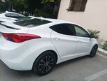 Hyundai Elantra-3