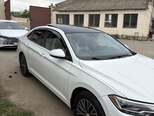 Volkswagen Jetta-4
