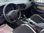 Volkswagen Jetta-6