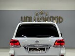 Toyota Land Cruiser-10