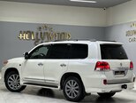Toyota Land Cruiser-9
