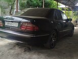 Mercedes E 240-3