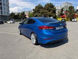 Hyundai Elantra-4