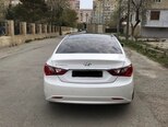 Hyundai Sonata-2