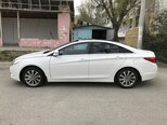 Hyundai Sonata-4