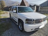 GMC Yukon-2