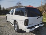 GMC Yukon-6