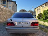 Mercedes E 220-4