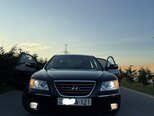 Hyundai Sonata-1