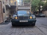 Mercedes E 230-1