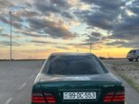 Mercedes E 220-4