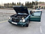 Mercedes E 220-9