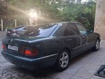 Mercedes E 230-3