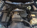 Mercedes E 230-11